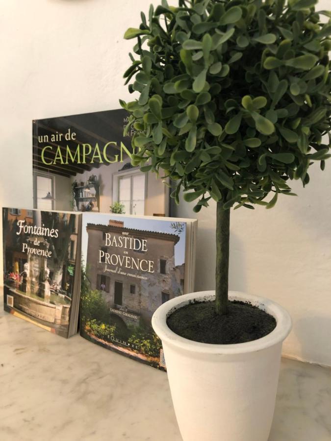 Hotel Le Flore Fréjus Eksteriør bilde