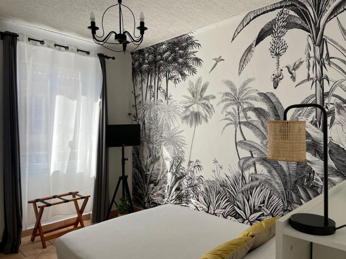 Hotel Le Flore Fréjus Eksteriør bilde