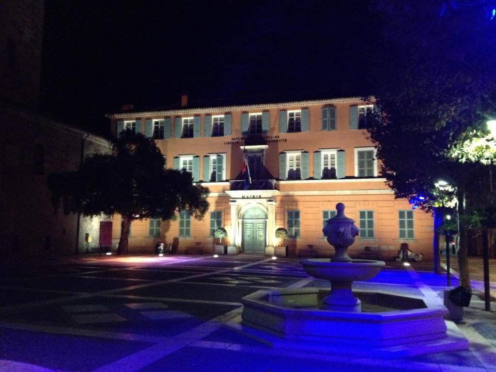 Hotel Le Flore Fréjus Eksteriør bilde