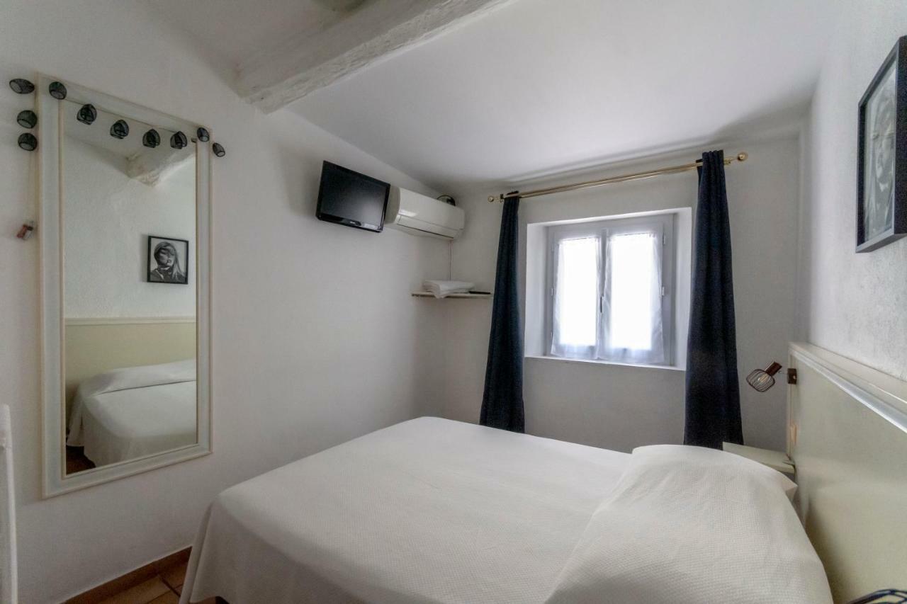 Hotel Le Flore Fréjus Eksteriør bilde