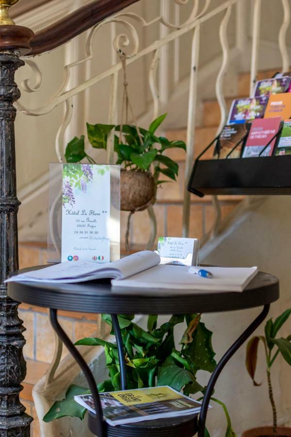 Hotel Le Flore Fréjus Eksteriør bilde